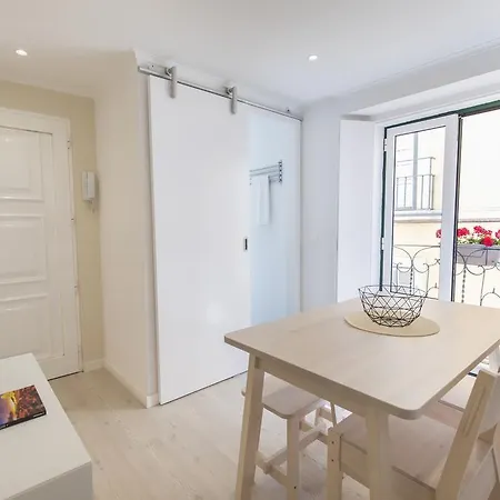 Lägenhet Lovelystay The Nest Alfama Lisboa
