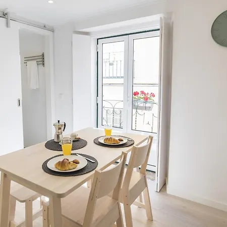 Lovelystay The Nest Alfama Apartmán *